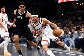 太阳队惨败后更衣室爆发冲突，主帅回应，大家.-开云