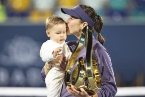 科维托娃意外战胜加拿大队，领先优势明显引爆全场！-开云